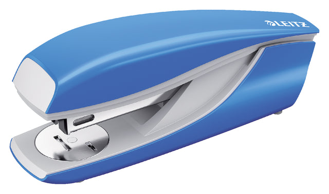 Stapler Leitz Nexxt Metall 30 Blatt hellblau